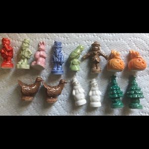 VINTAGE Red Rose Tea Holiday Figurines Collection